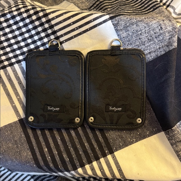 THIRTY-ONE LUGGAGE TAGS IN BLACK PARISIAN JACQUARD - Picture 2 of 8